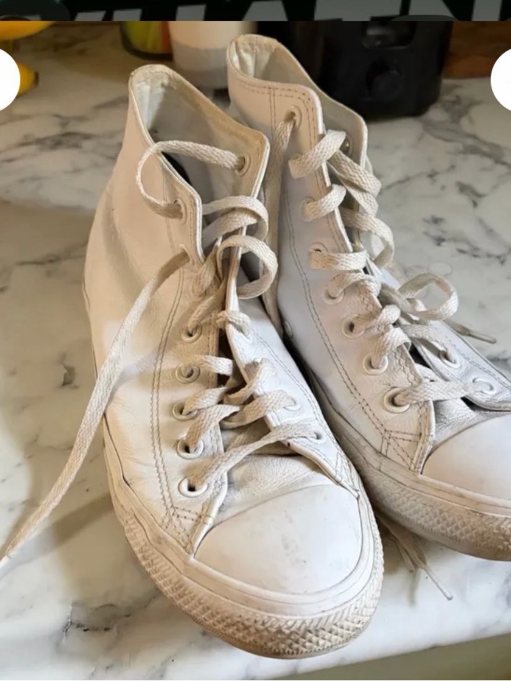 Women leather converse size 9